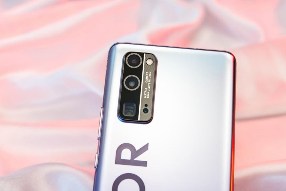 ҫ30ͷȫϵжʹ5ѧ佹50佹800ǱʽͷMate30콢ֻʹòܺIMX6004000ͷҲ·ŵҫ30 Proϣټ1600صĳͷҫ30 ProͬλĻԵ൱ǿ콢͡