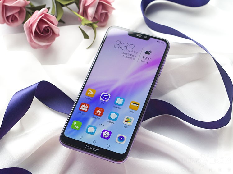 青春潮款 外观真香!荣耀畅玩8C精美图赏