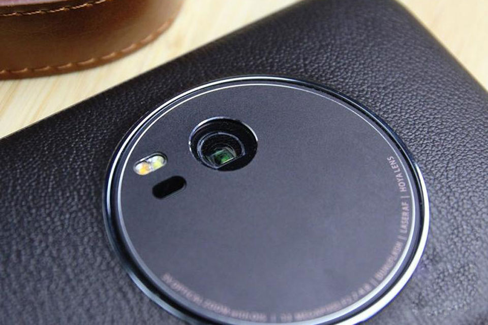 ��˶Zenfone Zoom�����İ����¾�ͷ����Ȼ�����޷����˺��Ӱ���