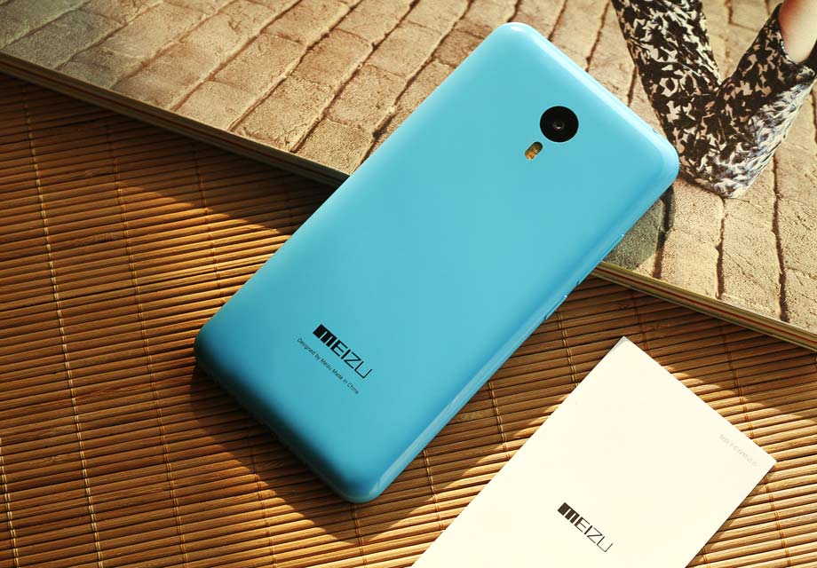 ����Note2 ������iPhone 5cһ�µľ�̼�������ʣ�һ�廯���ͻ������ָ��������ʸС�