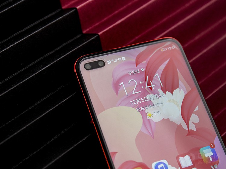 ǰ������ͷ������˫ä�׼���������ͷ������Ļ֮�¡��׾�����5.08mm��������Ӱ�콵������ͣ�������Ӱ���ճ�ʹ�á�