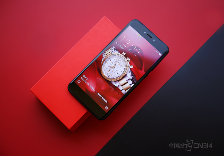 ����Ʒ����֮ǰ��360�ֻ�����һֱ����Ҫ��meet Surprise������N5s��Ʒ�ĵ�����ȷҲ���˾�ϲ������һ������û�Ҫ��Ĳ�Ʒ�������ԣ�360�ֻ������ˡ�