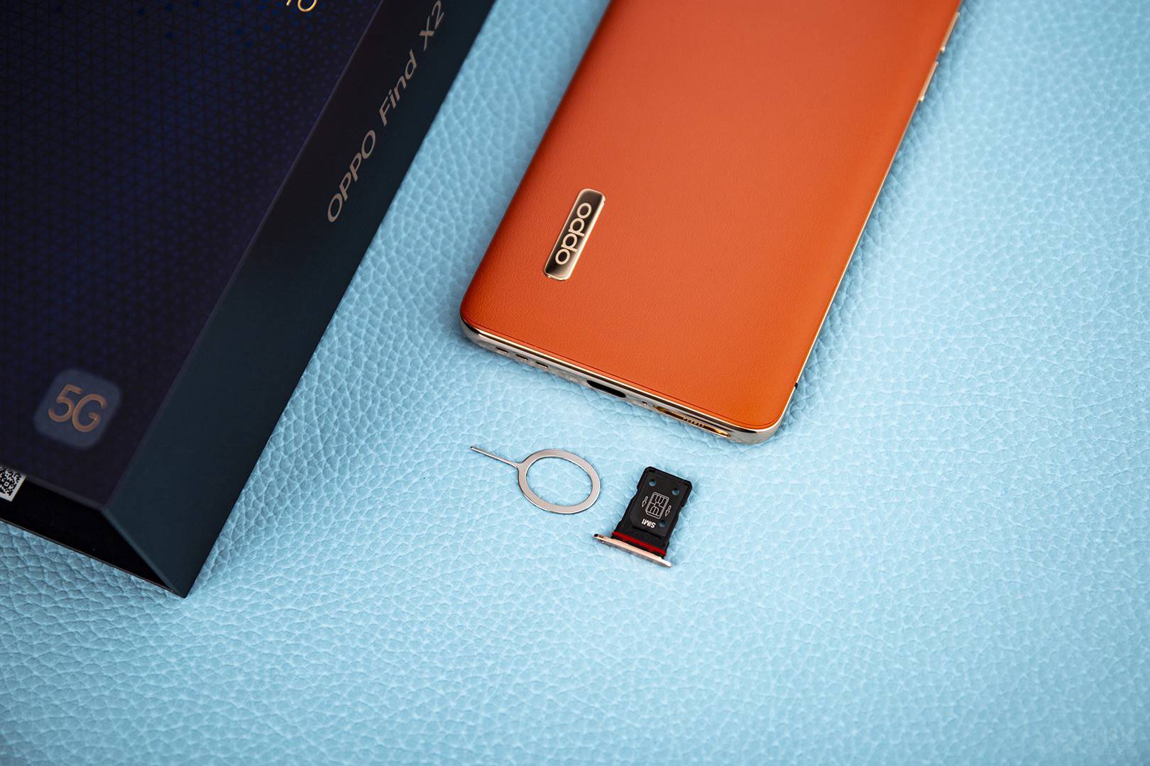 ����Find X2 ProӲ�������ģ������ļ۸�6999Ԫ���ۼ��ڵ�ǰ���ڼ��г����Ѿ��������ǡ���Ϊ��ƻ��һ�ϸ��£���Ȼ����»���ʹ�������Ȼ��Ϊ��ɫ����ͻȻ�����ļ۸��ǻ��������߲���һ���ĵִ��������������ļ�ֵ��ֻ�����ϰ����콢�ĶԱ�֮�󣬲�����ȫ���Գ�����