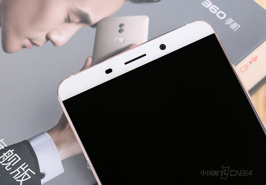 õ���汾������ֻ����涥���Էֱ���д��������������Լ�800��ǰ������ͷ�������������һ�ۿ���ȥ������������Ϥ�С�