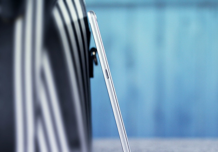 ��ħMOS1 Max�������ó������ϣ���Ƚ�7.98mm���Ӿ���Ƚ�6mm��