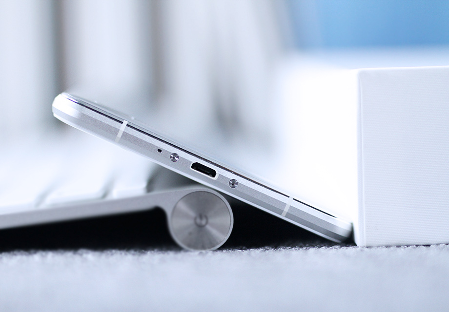 �ײ���Micro-USB���ݽӿڡ�