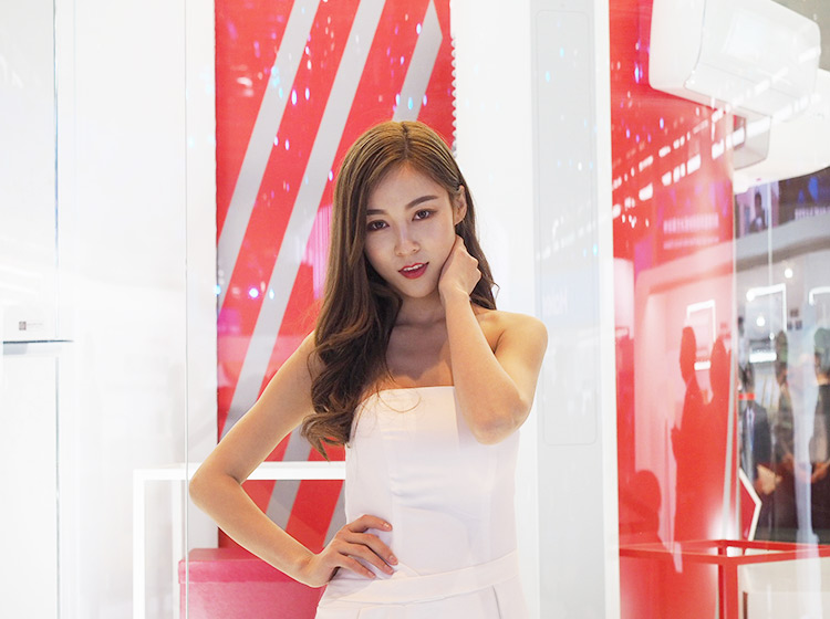 ���Կ�����ͳ˧Ϊ����AWE��������Ŀ�⻹�ǻ���ЩС��˼��ͳ˧����ģ��������Ʒͬ��ֵ���ڴ���