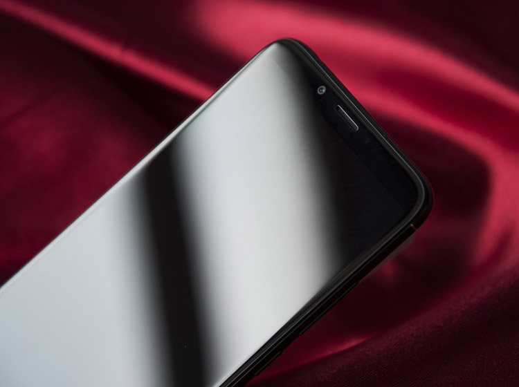 ǡ����ֵ�΢խ�߿������ʵ���ɫ����Ϣ����ѧ���ӵ����£����濴��ȥȫ����Ļ�����߿Ƽ��С�