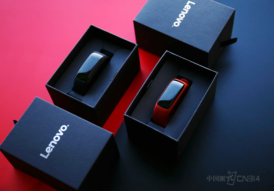 ��Ϊ����Ӳ�����̣�����ǳ�ע�������ܴ�����Ʒ�����ֻ���Ʒ����Ĳ��֣��ݹ۵�ǰ�г����ܶ��Ʒ��������������������ٵ�ʹ�㣬�����ִ󻷾��£���������ո��Ƴ���HW01�����ֻ�����Ϊ�г�������������ʵ����顣