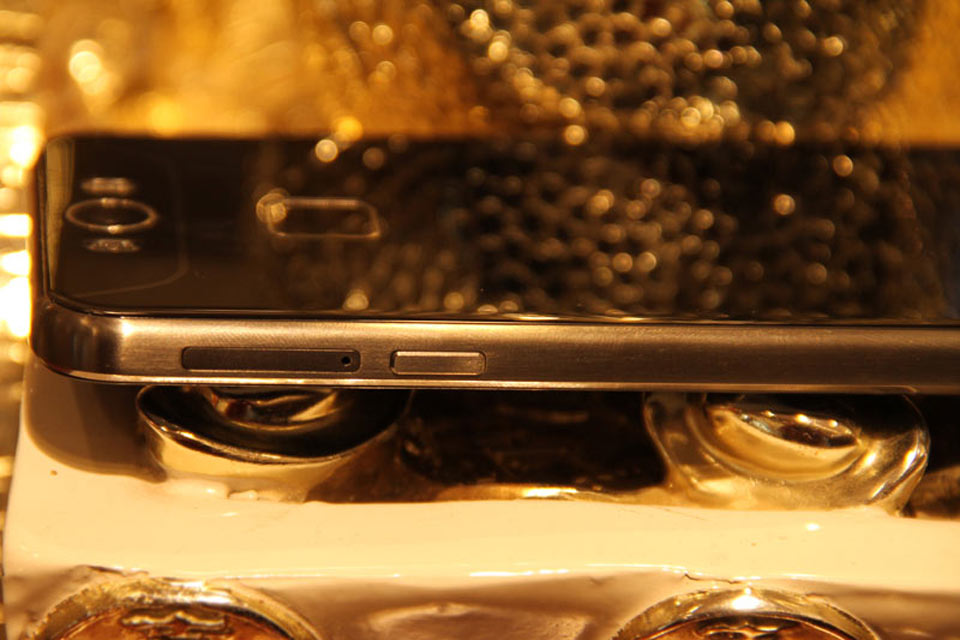 �Ҳ��п��Ϸ�ΪSIM���ۺ͵�Դ��������������ͬ��Ϊ������