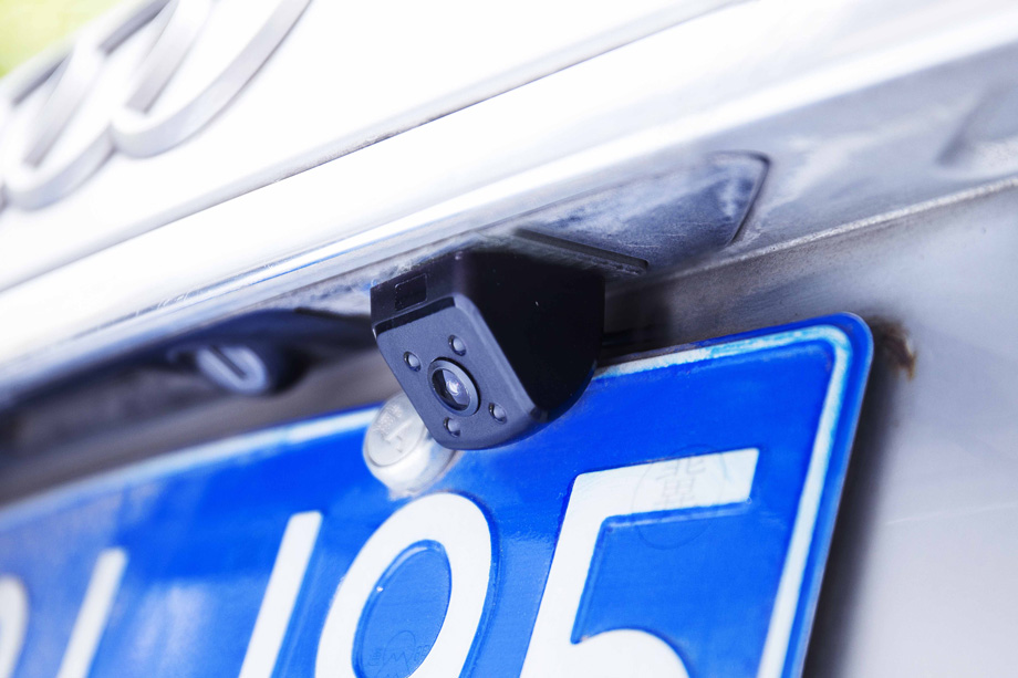 ���һ�ۺ�������ͷ�İ�װЧ������������ͷ������������ϡ����ѿ��������������Ӿ����г���¼�ǡ���HR02һ���ǳ������ճ���ʻ��������ѵİ�ȫ�ػ��ߡ�