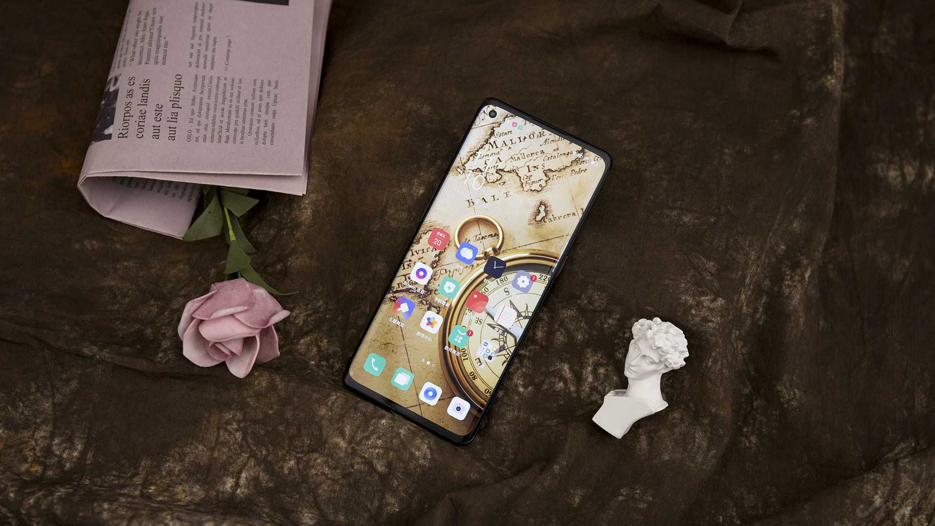 12��26�գ�OPPO�ں��ݹ��ʲ������ľ�����Ʒ�����ᣬ������ȫ�µ� Reno 3ϵ�С����˼��ٵ�˫ģ5G��OPPO Reno3 Pro����ơ��������źš�����Լ������ȷ���������ۣ������ڻ�������ϣ�������֪��Ŀǰ�Ѿ����������е�5G�ֻ�ƫ�ء�ƫ�񣬶�ʱ����Ҳ���Ըı���״����ΰѸ�Ԫ����Ū���ᱡ����Ʋ����ѵ�ѧ�ʣ���OPPO������Reno3 Proȴ���ᱡ����Ʊ����û���ע���������Ǿ�һ��������һ�����ų�Ŀǰ���ᱡ��5G�ֻ���ֵ���������Ƿ��㹻�����أ�