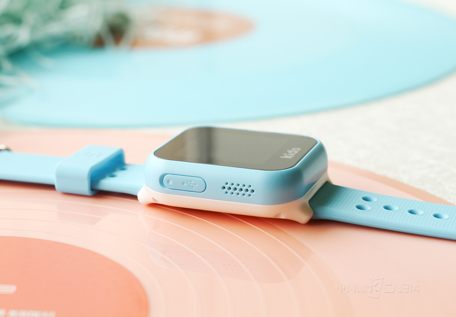 �û����Ҳ�߿���USB����ʽ�ӿں����죬ûʲô��Ҫ��˵�ġ�