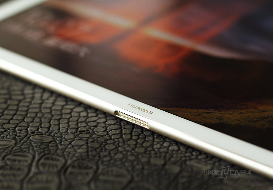 �����ײ��߿��ǽ���̽�������Ƥ�����ӵĴ���ʽ���̽ӿڡ�