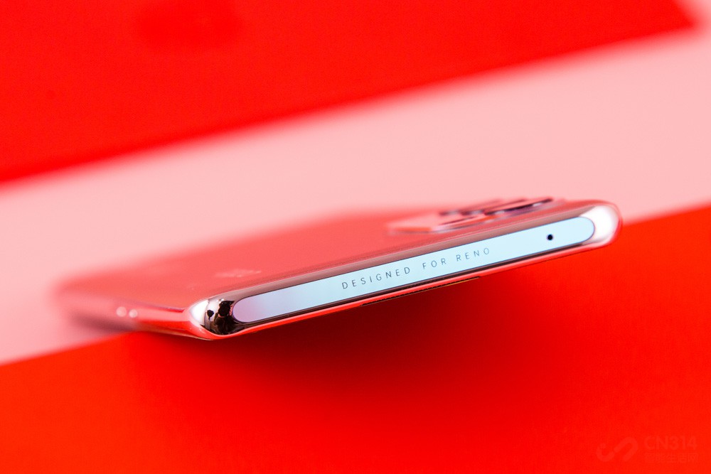 5GʱƺΪ˴󲿷ֻȥһOPPO Reno5 ProϣȴһᱡƵ˼·ֻĻȽ7.6mmΪ173g˽ΪʹָС