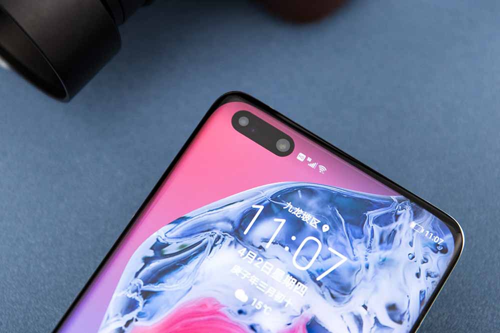 ĻϽǲ˫ڿ׵ƣڻΪµڿֻ׾΢Եôһ㡣ΪP40 Proڿ3200ǰͷͷͻӦҲ֮С