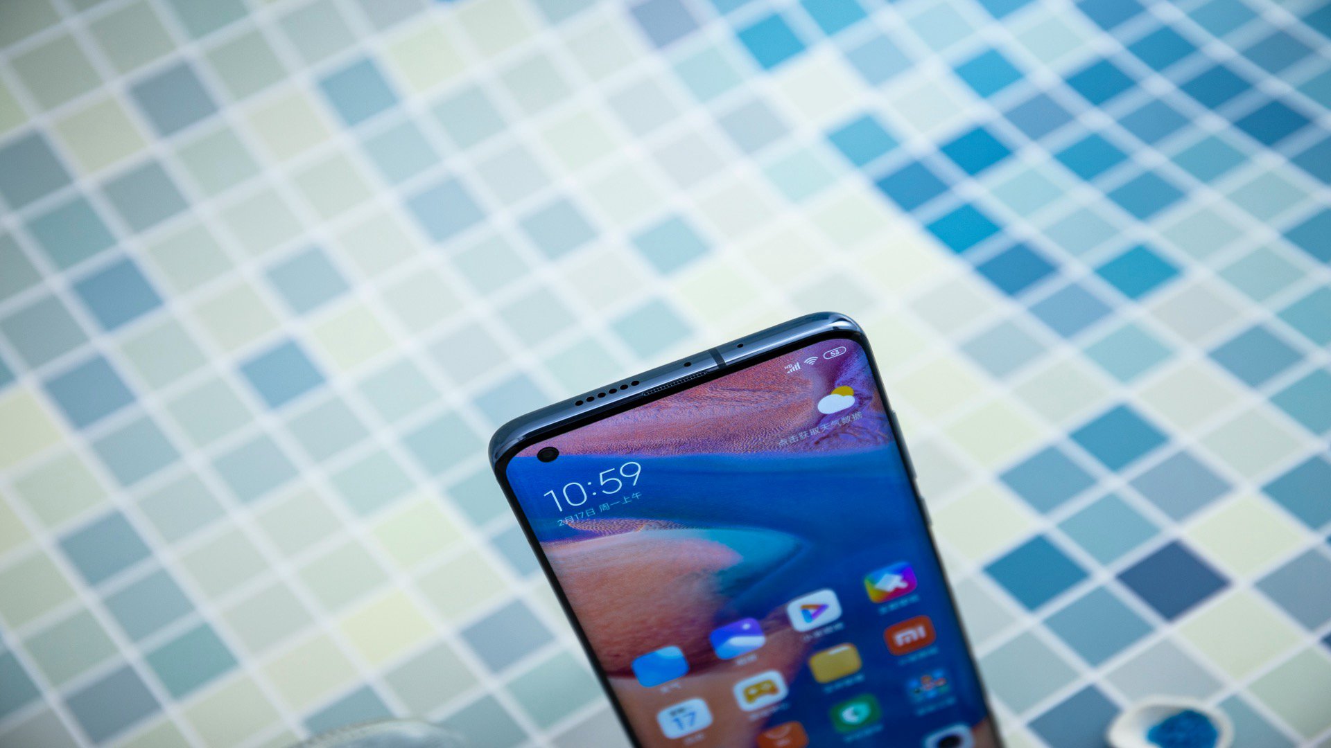 ��ΪС����2020�꿪����콢������Ȼ��ֹ��������865�������ļӳ֣�����֮�⻹ӵ��LPDDR5�ڴ桢UFS3.0����Ĺ������Ҫ����ӭ����Wi-Fi6�����ã��ܹ����û����ճ�ʹ���е������������һ��¥��