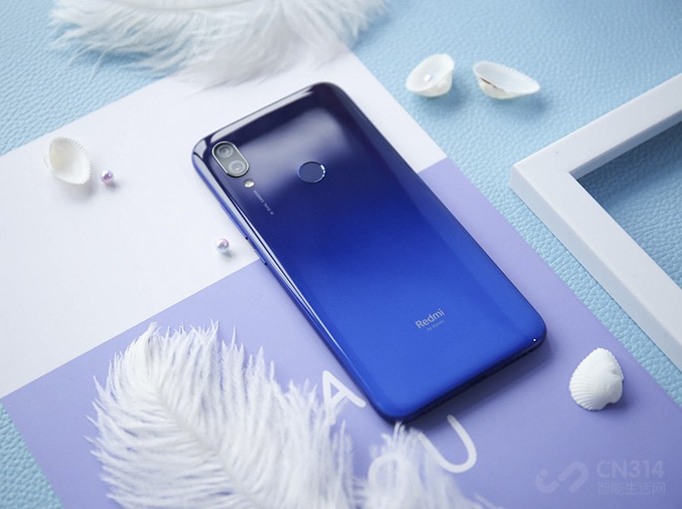 ���״�С�׶�������֮�󣬵�һ���Ʒ����Note 7���ò����˸ߺ����㣬��������֮���Redmi Note7Pro�����ᣬҲ�ò�������һ�ο�����Redmi�ĳ��⣬���˲���Sony IMX586�����Redmi Note 7Pro֮�⣬Redmi 7Ҳ�ǰ�Ԫ���г��в��ɶ�õ������Ʒ��