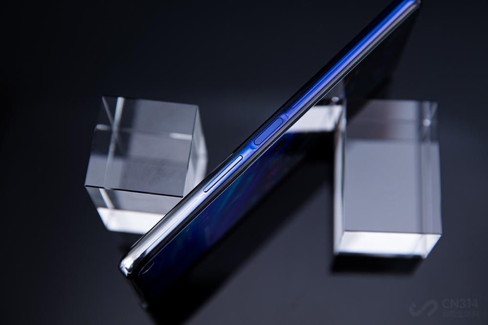 iQOO Neo3Ĳ߰ΪԴָƽһƣ2.4mmȣĿǰҵխĲָƣָģںпһҲԵͻأֵ֧Դءָƽֻ0.16롣