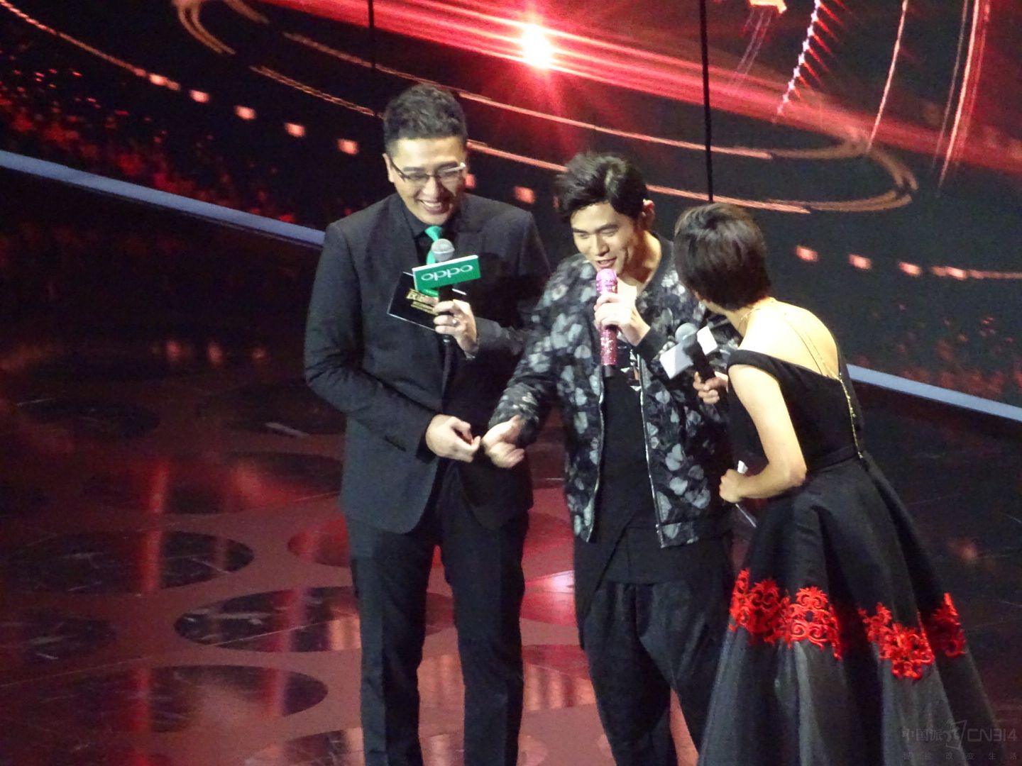 R11 Plus��۸�Ϊ3699��