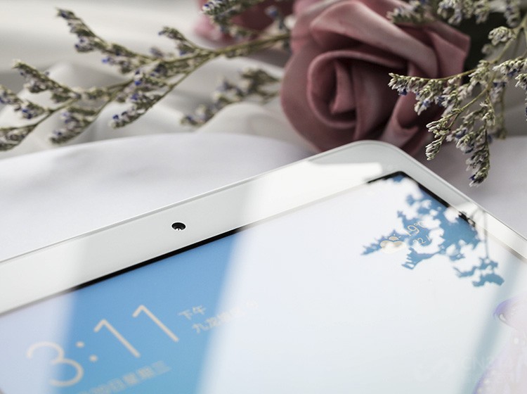 ƽ�嶥����ǰ������ͷλ��ƽ����������ϣ����ڲ�û��ռ�ݶ�ͷ̫����������˸���һ�ַǳ�����ĸо���