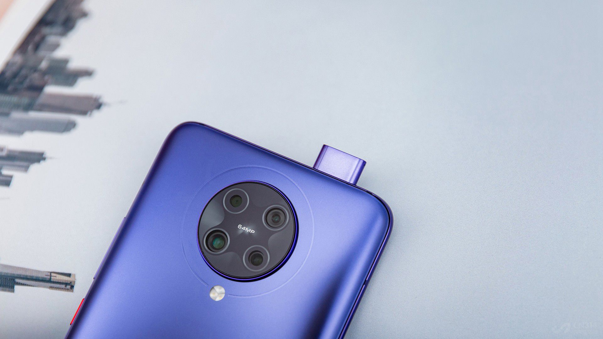 ֵһǣûĳͷ֧3ѧ佹30ϱ佹ͬ6400ͷӵOISѧڳҲģƬͬڰ⻷Ҳ񡢻һҾͿѹռĳдƬˣ¾ɫԶҲĵϸڡ