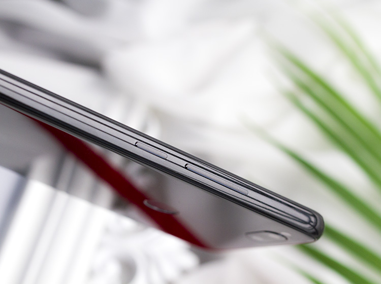 N7 Lite�л�Ӱ������ש��������ɫ��ѡ��ӵ��4+32GB��4+64GB��6+64GB�������ã��ۼ۷ֱ�Ϊ1199Ԫ��1499Ԫ��1799Ԫ��