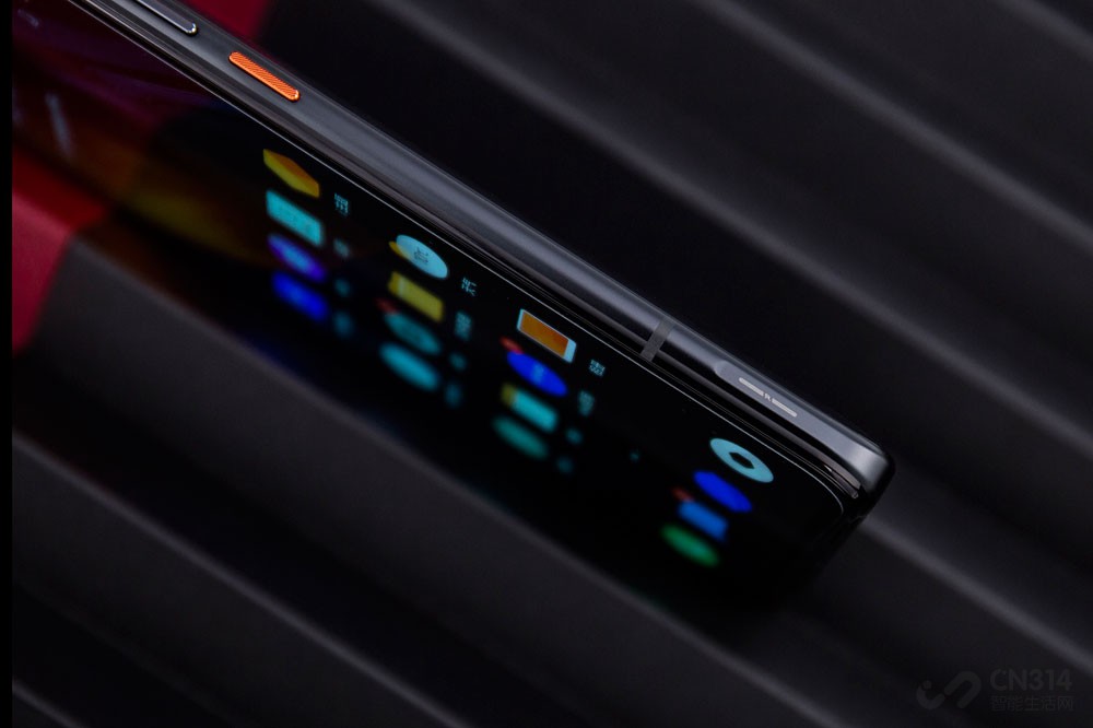 ͬ���ģ��������½�Ҳ��һö���ذ��������˵ǰ����һö��L�������������R���ˣ�����Լ���ʱ�������׼���һ���ǳɣ��������ܲ�����������������������ʸ��ӿ��٣�ս����Ҳ�����㡣