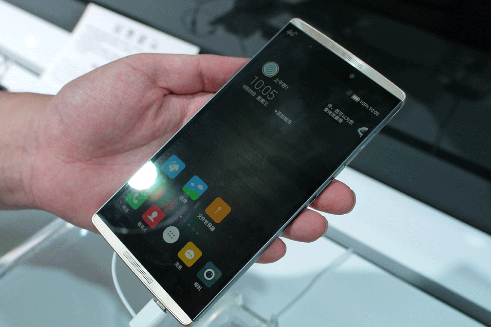 ���ƶ��ն������������Ǿ�ϲ�ķ������ƶ��Լ��з�������N1�ֻ�����ֵ�ܸߡ�