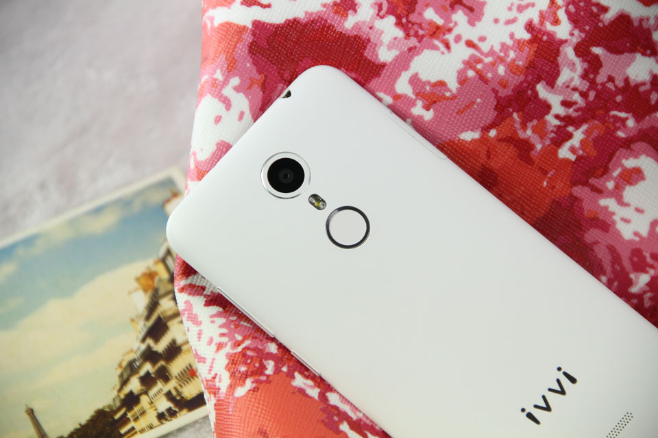 ��������˻��汳�ǣ��ո����ʡ�