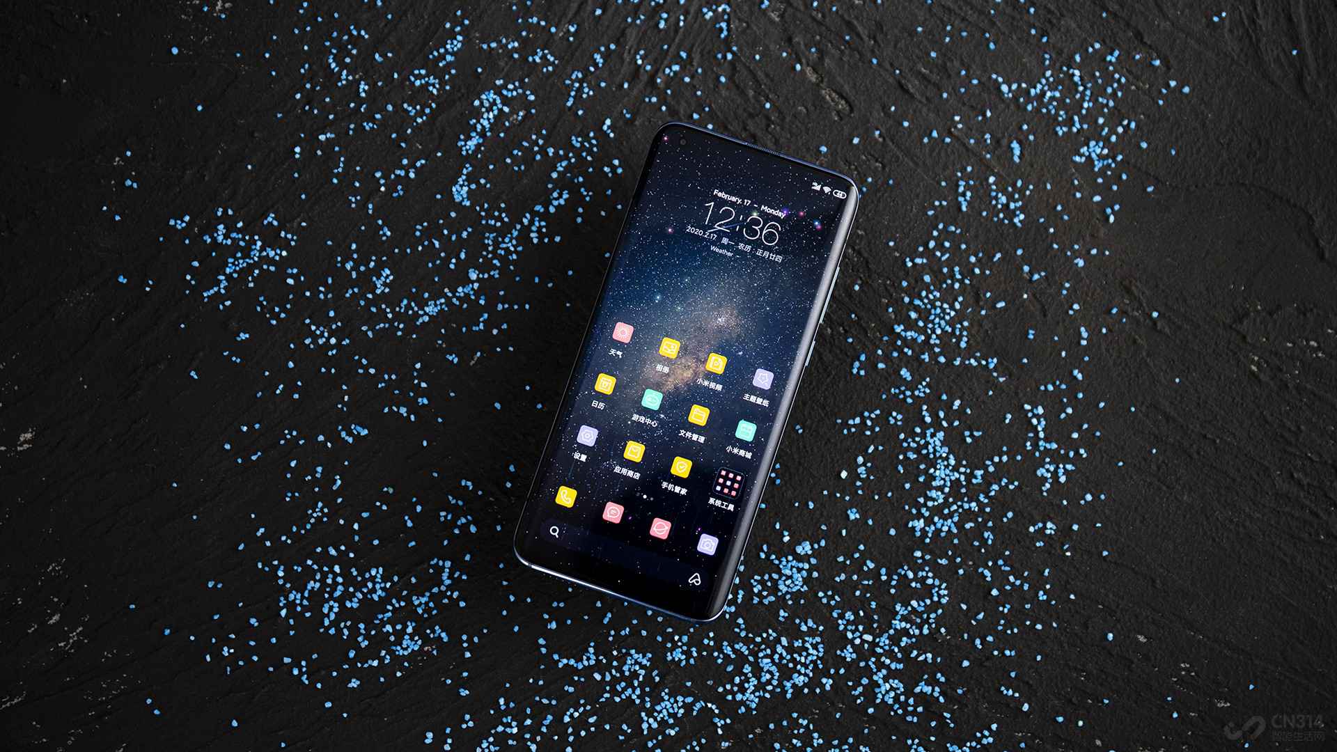 ֵ��һ����ǣ�С��10 Pro���֧��50W�������似�������������һ����ע65W�ĳ��ͷ���ٷ����Ƴ��� 4500mAh �ĵ��ֻ��Ҫ 45 ���ӡ�ͬʱС��10 Pro Ҳ֧�� 30W �����߳��� 10W �ķ������߳�硣