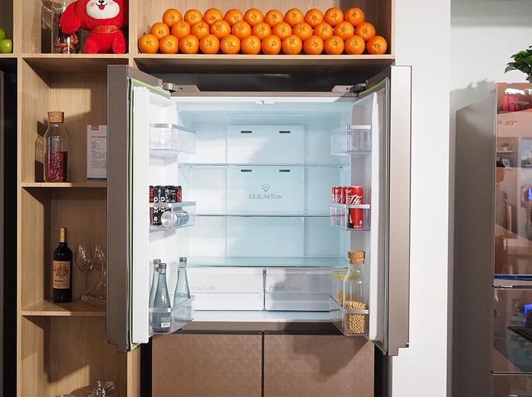 TCL�ǻ۽�������Ϊ����ʳ�������˶����Ĵ洢����ĸӤ��Ʒר��ר�����øɻ������������߿��Գ־�ˮ�����ʣ�Ϊ�û������������������ʲ֡�