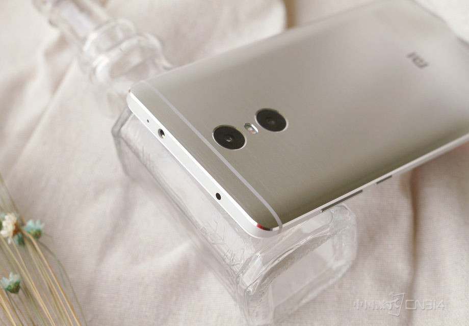 �������˿��ף�����˿����ԣ�������п�Ĺ��ɴ�ͬ�������˸������ա�