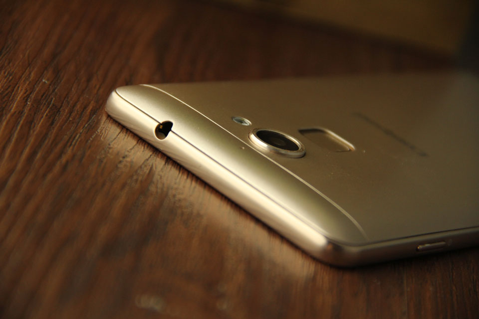 ������3.5mm�����׵�λ�á�