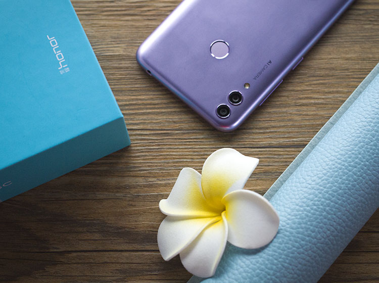 2018��10��11�գ���ҫ�ڱ�����ʽ�ٿ�����Ʒ��ͨ�ᣬ�����ˡ�����һ�䡱�������ڴ桱��������ֵ��������ô�ö����š�����ҫ����8C��