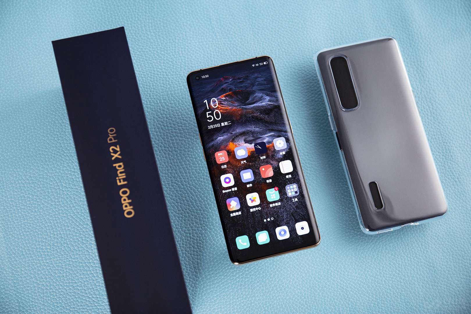 ��ͨ��X60����Ŀǰ��δ�����õļ���Find X2 Pro�Բ���X55����ʵ�ֶ�SA/NSA˫ģ5G��֧�֡����⣬��֧��ȫ��10��������5GƵ�Σ�������������ȫ�����Ρ����ڽ���5G����õ��ռ�֮��Ҳ��һ�����ơ�