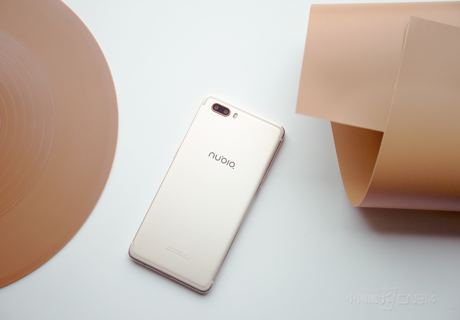  ����˵��NeoVision��Ӱϵͳ��Ŭ������Ӱ���裬���θ���˫�㼼���ĸ���Ҳ��Ŭ����ʼ�ռ�ּ������µ�ӡ֤�����ֻ���Ӱר�ҡ��ĳƺ�������ʵ����˫�㼼���ļ���Ҳ��ζ��Ŭ�����ֻ���Ӱ�������µ�ʱ����