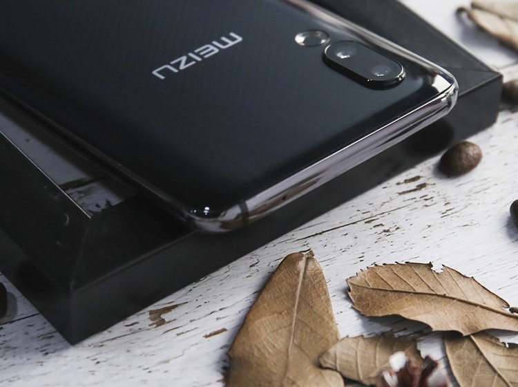 ��ӰҲ������16s��һ�����㣬���������콢��IMX586+IMX350˫��CMOS��4800�򳬸������ṩ��׿Խ��ϸ�ڿ̻������������ĺ�һ�����ܴ�������Ľ�������ҹ��򰵹������ܻ�ø�����Ļ��ʣ�������ҹ��ģʽ�������ú�ҹ����ģ�����ߵ��κ�������