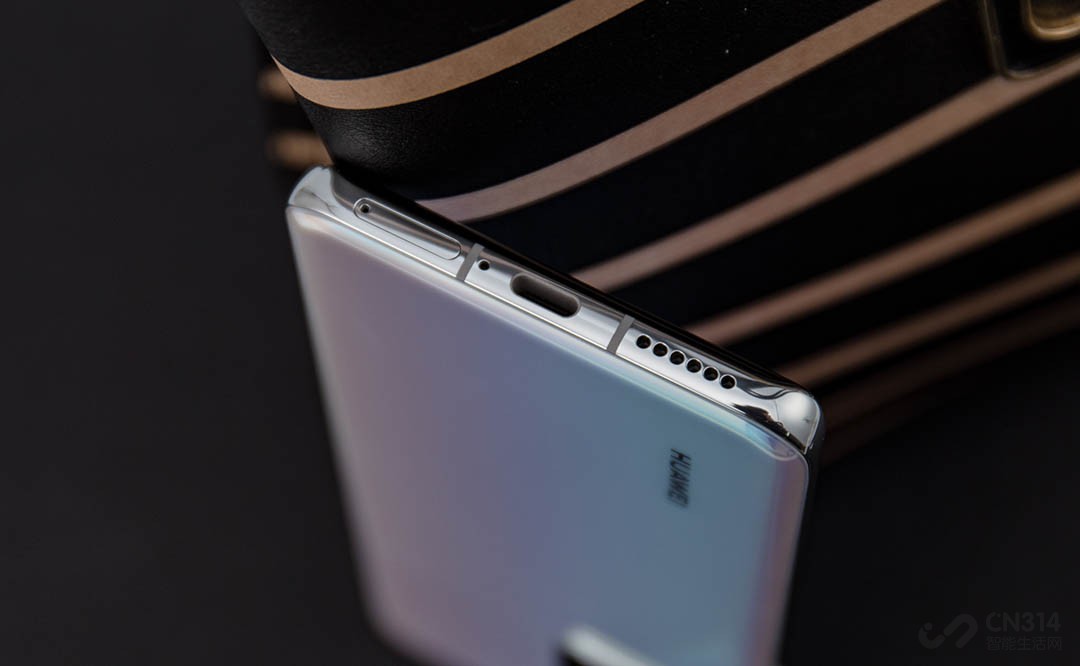 ײΪSIMۡ˷硢Type-C˷ͺڣֺ֧ңأP40 Proжײͱ˷磬ɶΧо׼