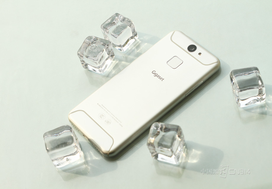 Gigaset���ME pure�����ڱ���ĳ����¸��Դ�������ľ��һ�ֱ�ѩ��Ե�ĸо�?