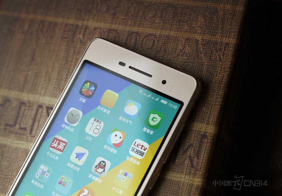 ���ɷ���Mini����һ����о�����ۡ��������顢�������գ���λ��ע������������ʱ������Ⱥ���һ���ֻ���Ʒ������������ƾ��Ѿ�ʮ�����ۡ��������Ϸ�����Ӧ������Ͳ������ͷ�������У�˿���������ҡ�