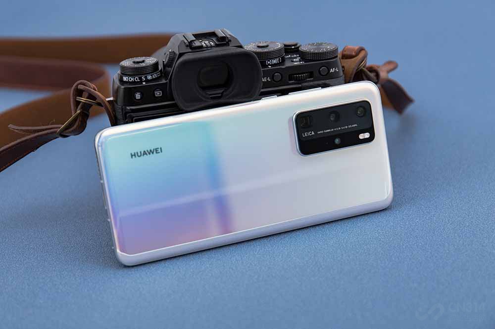 ϣΪP40 Pro4200mAhĵأڽֻгԵйоأǵҲ޷ܡ߿֧40W߿Ϊ27Wͬʱַ֧磬P40 ProѵiPhoneû磬㶼Կٲ