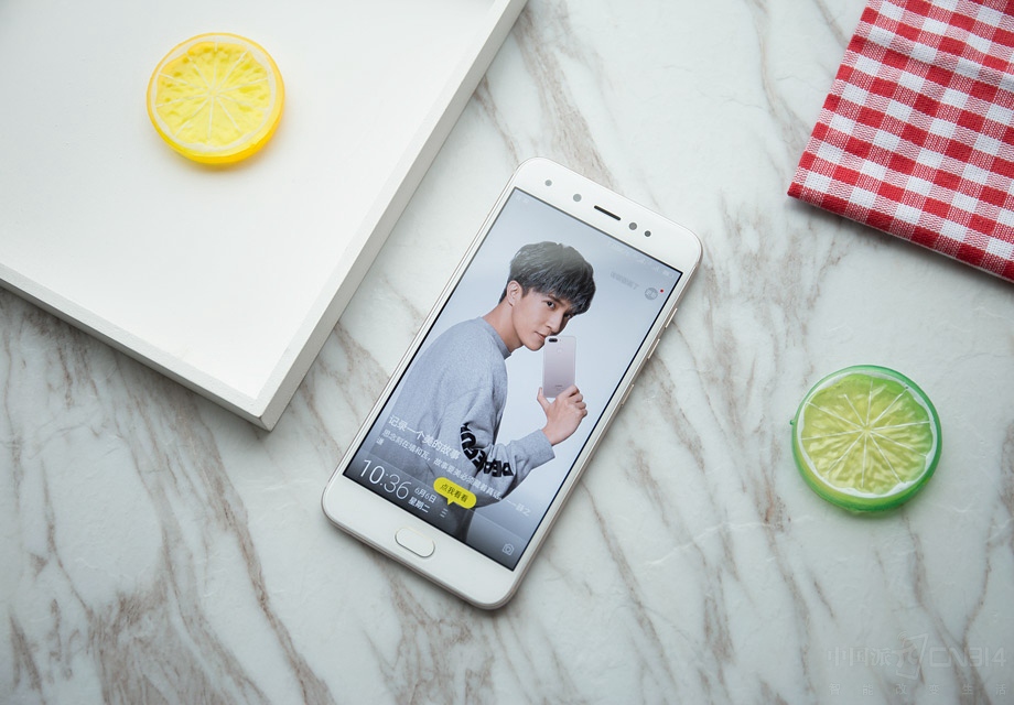 5��26�����磬�������Ϻ�������Ʒ�����ᣬ�����˺ųơ�ȫ���׿������ֻ�����S10��