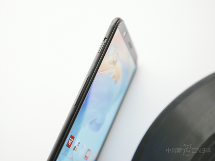 ����Ϸ�Ϊһ����ɫ������ʽ����������������Ϊһ��ʽ������������������ȫ������ƣ�һ��5T���ɱ������˱����ص㡣