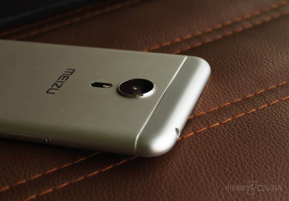 �������PRO 5֧���ƶ���ͨ��4G��3G��2G���磬����һ֧��nano SIM�������۶���Ϊnano SIM����Micro SD�Ļ�ϲ�ۣ�����Ϊһ���콢�ֻ�����֧��ȫ��ͨ������Щ˵����ȥ����