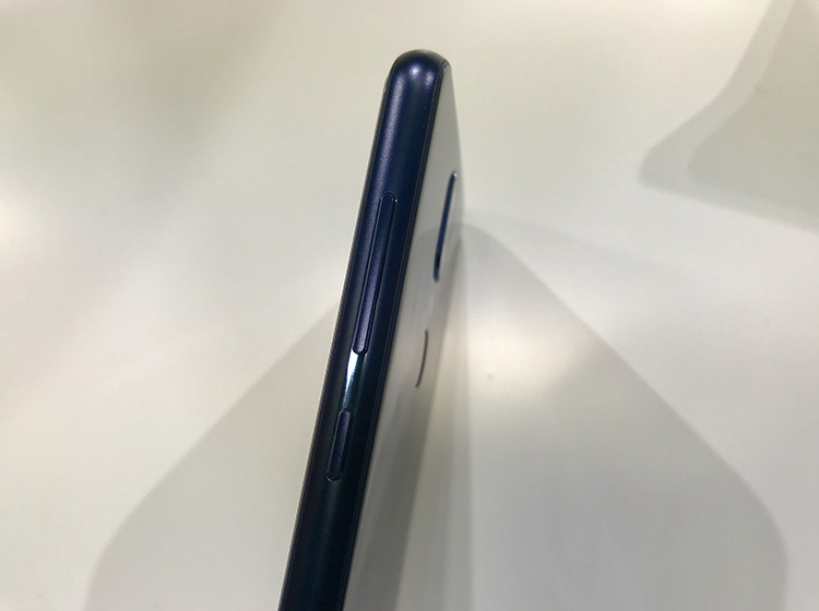 �����˱������أ��ʺ��ճ֡���Ļ���п�֮��Ľӷ죬�Լ��п������ߵĶβ�����ϸ������0.1mm��