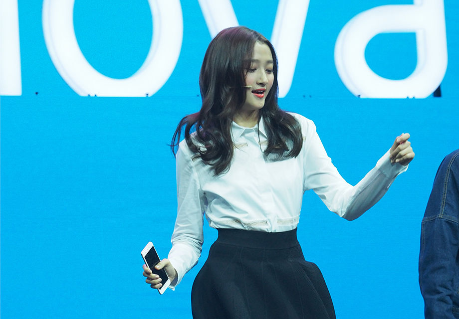 ����ͮ��Ϊ��Ϊnova����������ˣ��ڷ������ֳ������˶��е��赸��һʱ������������˿�ļ�С�