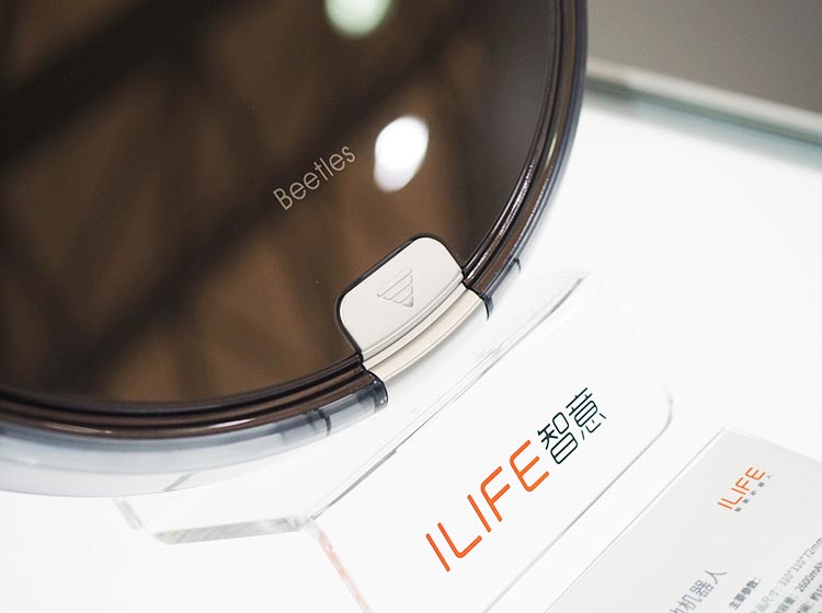 ����ҵ�Ʒ��ILIFE����Ƽ�Я�䡰�ڿƼ�����ƷW400����ϴ�ػ�����ȫ�����ࡣ