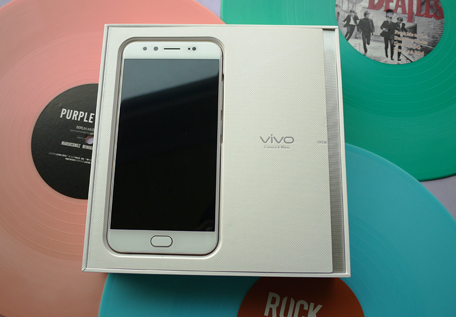 ��һ�ۿ���vivo X9�����źܶ��˶������������ʶ�ĸо�����Ȼ��vivo X9�����ںܶ�ϸ����Ʒ�������������������ʸеõ��˴��������