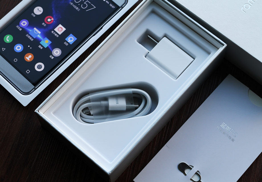 ���͵����Ҳ�Ǳ�׼�������ߣ���ͷ���